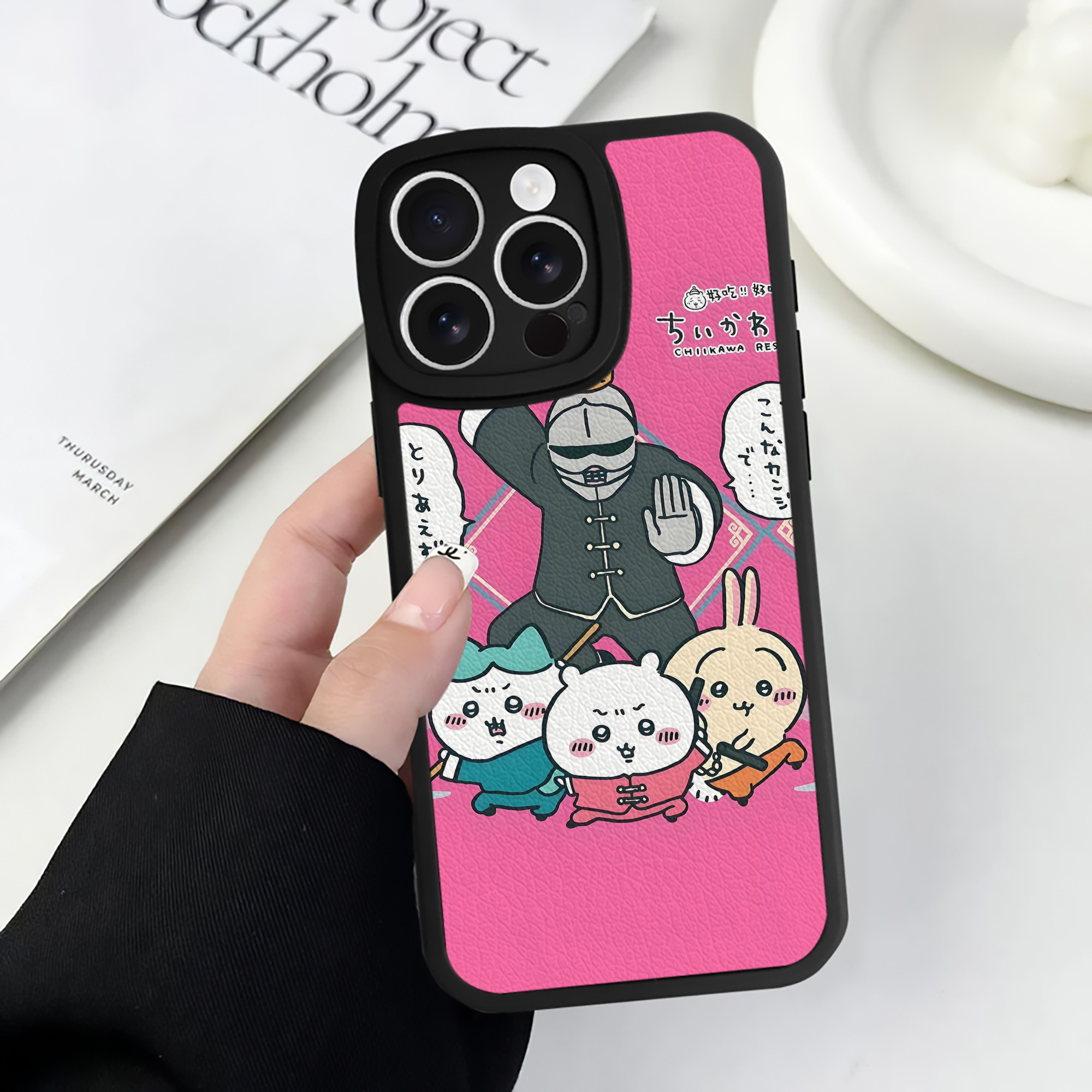 （画像用） ちいかわ Chii-kawa 【iPhone 16シリーズ対応】シリコンスマホケース（レザー調） 材質：シリコン